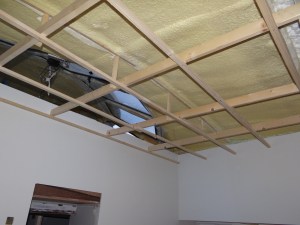 Framewerk van balken en om de 40 cm latten