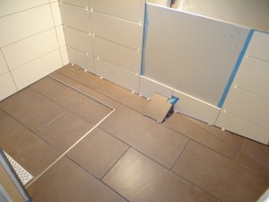 In het midden komt een kastje